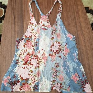 ✨2/$15 Floral split back tank